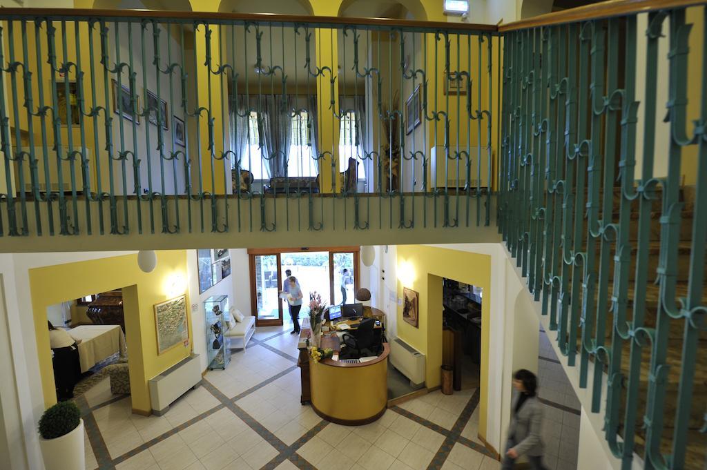 Villa Kinzica Sale Marasino Exterior photo